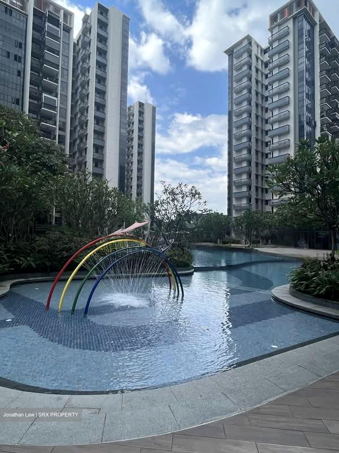 Lakeville (D22), Condominium #569550191
